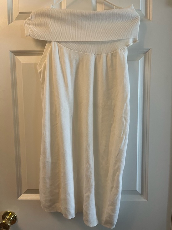 chaval Tops - Vintage top! Can be worn as cowl neck or Off-Shoulder